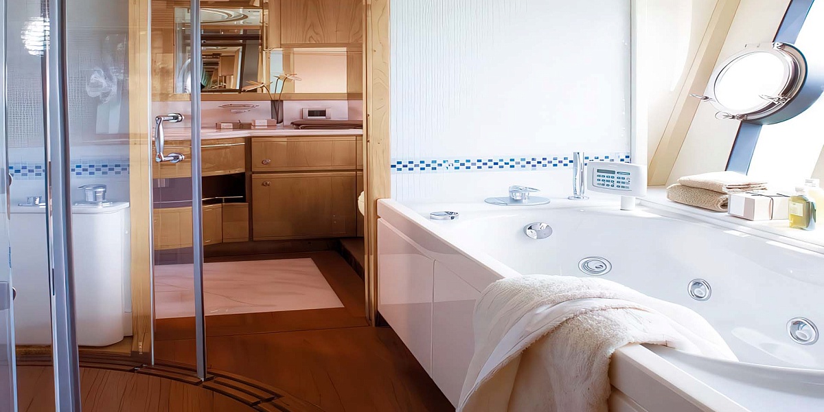 Аренда яхты Ferretti 881 Samara на Мальдивах